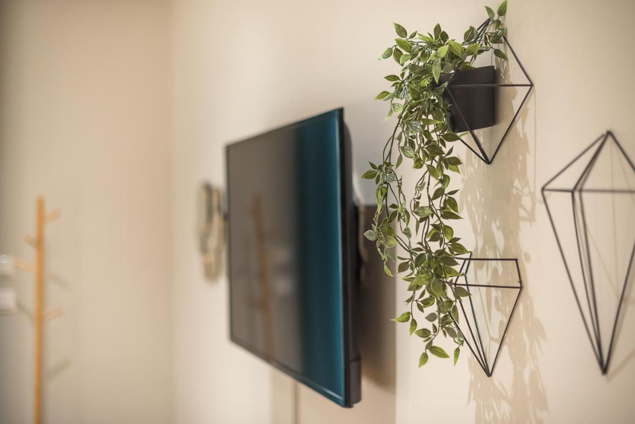 Elegant Mavili Suite By Cloudkeys Atenas Exterior foto
